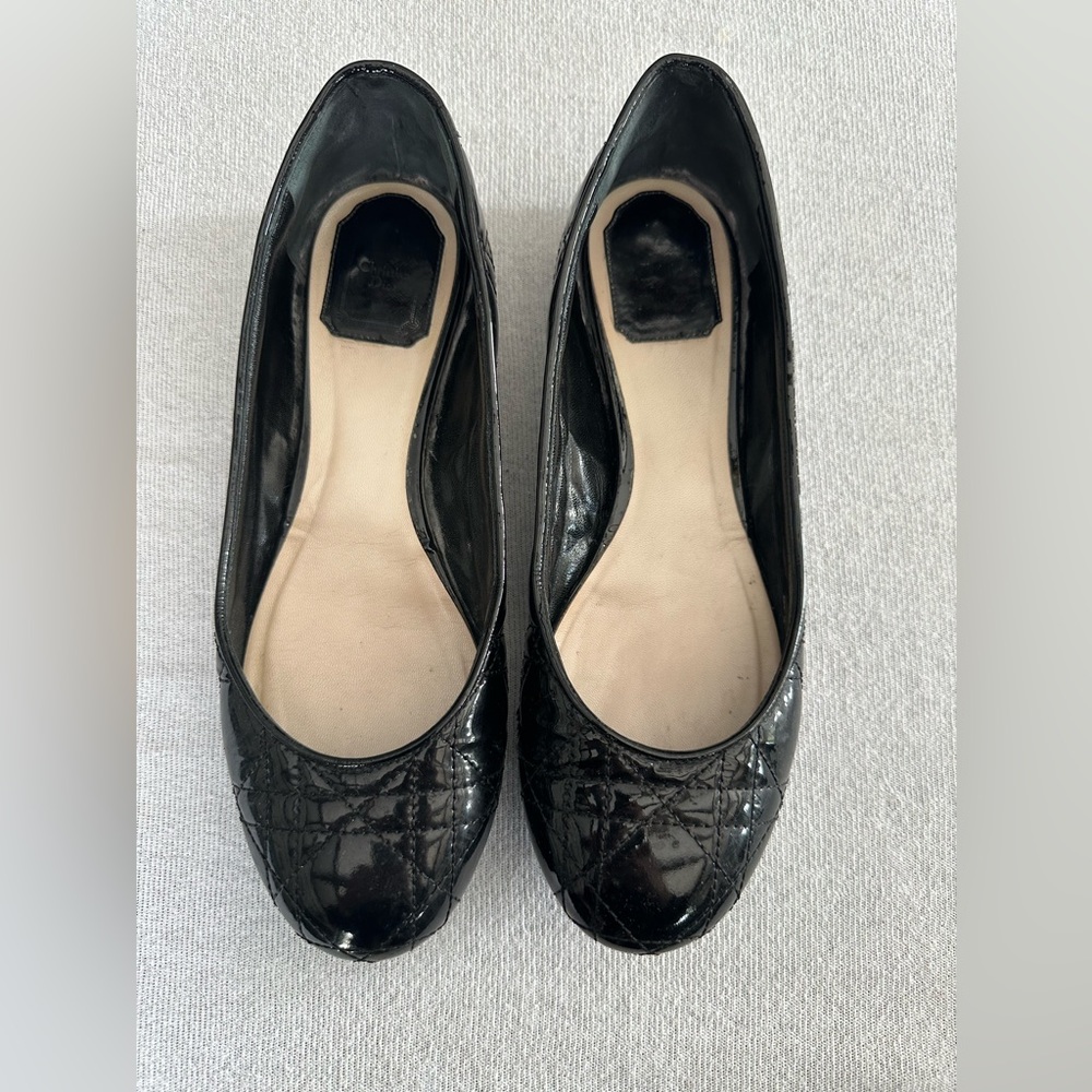 Christian Dior Patent Leather Pumps- Size 39 (run small- seem Iike Siz 8)